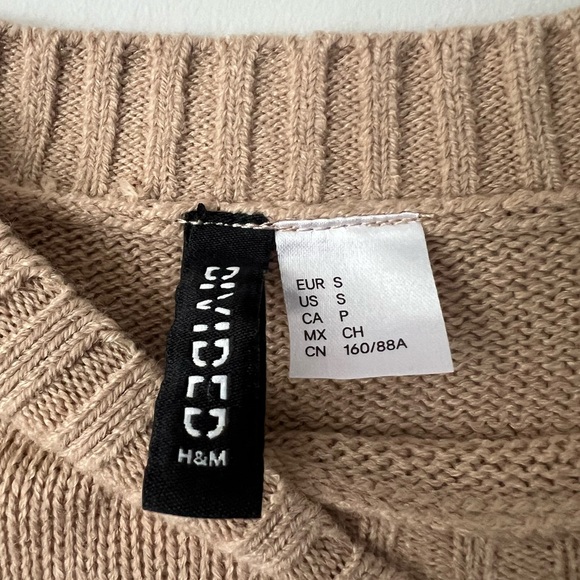 H&M BEIGE CROPPED LONG SLEEVE SWEATER - Picture 9 of 9